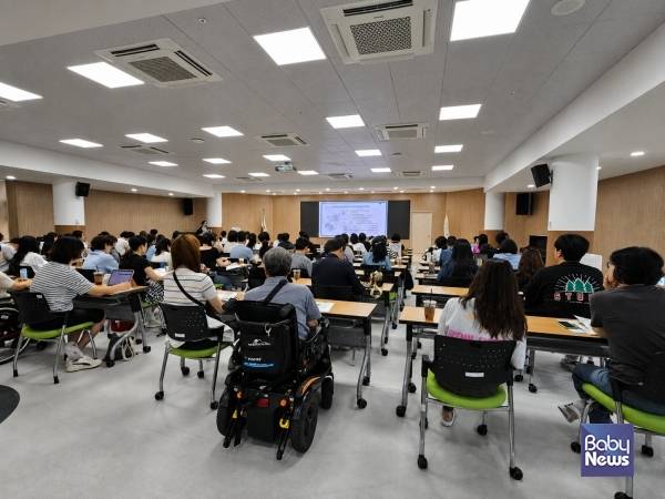 '2026년 장애인 맞춤형 일자리 공모사업 수행기관 전담인력 교육' 모습. ⓒ경기도장애인복지종합지원센터 