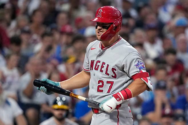 Los Angeles Angels' Mike Trout strikes out against Philadelphia Phillies' Cristopher Sanchez during the first inning of the MLB baseball All-Star Game between the American League and National League, Tuesday, July 14, 2026, in Philadelphia. (AP Photo/Matt Slocum)

<저작권자(c) 연합뉴스, 무단 전재-재배포, AI 학습 및 활용 금지>