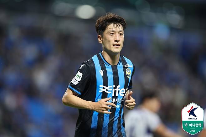 지난 12일 인천축구전용경기장에서 열린 FC안양전에 선발 풀타임 출전한 이청용. /사진=한국프로축구연맹 제공