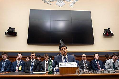 하원 청문 출석한 케빈 워시 연준 의장 [AP=연합뉴스. 재판매 및 DB 금지]