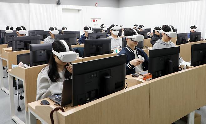 구미 지역 첨단산업 분야 강의  [구미시 제공. 재판매 및 DB 금지]