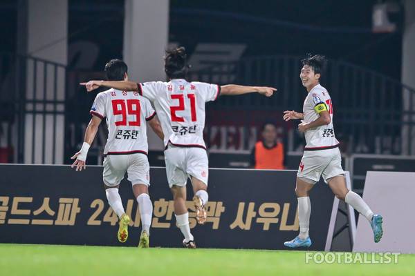 김성현(왼쪽부터), 김길훈, 이성윤(이상 FC강릉). 서형권 기자