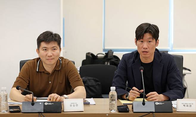 [서울=뉴시스] K-축구 혁신위원회 공동위원장인 박지성 국제축구연맹(FIFA) 분과위원회 위원이 13일 서울 종로구 국립현대미술관 서울관에서 열린 혁신위 2차 회의에서 발언하고 있다.(사진=문화체육관광부 제공) 2026.07.13. photo@newsis.com *재판매 및 DB 금지