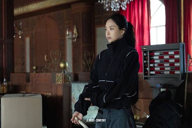 배우 손나은. 제이와이드컴퍼니 제공