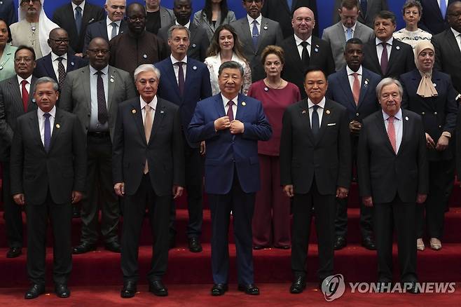 상하이에서 열린 '2026 세계인공지능대회' 개막식 참석한 시진핑 중국 국가주석 [EPA=연합뉴스. 재판매 및 DB금지]