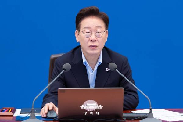 ▲21일 국무회의에서 발언하는 이재명 대통령. 사진=청와대
