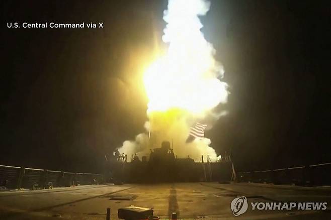 미군의 공격을 이란 군사시설 [AFP=연합뉴스 자료사진. 재판매 및 DB 금지]