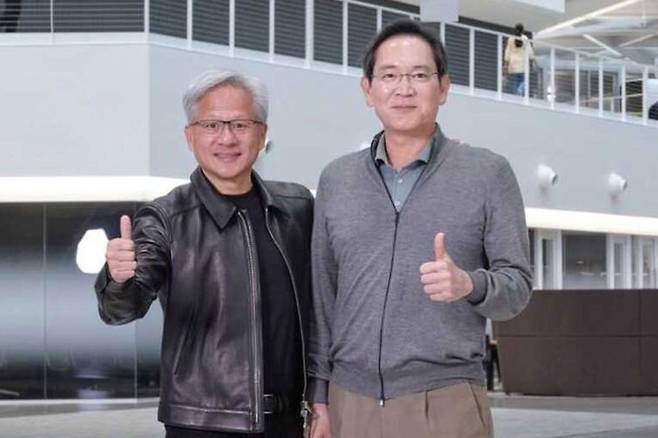 ▲ 이재용 삼성전자 회장과 젠슨 황 엔비디아 CEO 회동 [연합뉴스]