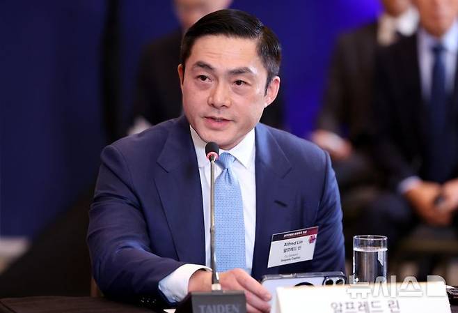 [샌프란시스코=뉴시스] 김진아 기자 = 알프레드 린 세콰이어 캐피털 공동대표가 25일(현지 시간) 미국 샌프란시스코의 한 호텔에서 열린 실리콘밸리 벤처투자 밋업에서 발언하고 있다. 2026.07.26. bluesoda@newsis.com