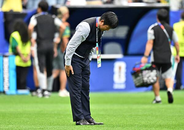 ▲ 아시아를 대표하는 양강(兩强) 한일 축구대표팀을 향한 FIFA의 '면도날 비판'에 일본 매체도 공감을 표했다. ⓒ 연합뉴스 / REUTERS