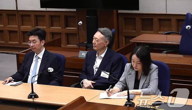 27일 서울 서초구 서울중앙지방법원에서 윤석열 전 대통령의 공직선거법 위반 혐의 1심 선고가 진행되고 있다. 이날 법원은 윤석열에게 징역 1년 6개월에 집행유예 3년을 선고했다. (서울중앙지방법원 제공. 재판매 및 DB금지) 2026.7.27 ⓒ 뉴스1