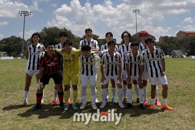 해치서울FC 선수단으로 구성된 FC서울이 29일 라이스대학교에서 열린 'Genuine Cup Houston 2026' 대회 1일차 경기에서 헝가리와 가나를 모두 제압하며 2연승을 질주했다./휴스턴(미국)=노찬혁 기자