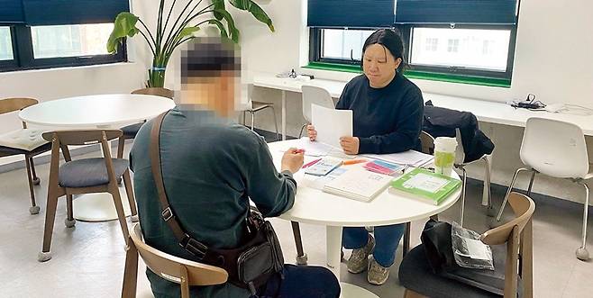 합정쉼터에서 진행 중인 주거복지 상담 모습. 서울시 제공