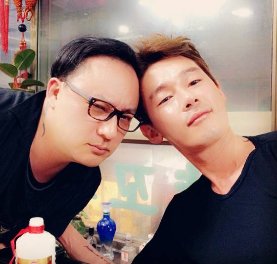 고 신해철(왼쪽), 허지웅 /사진=허지웅 SNS