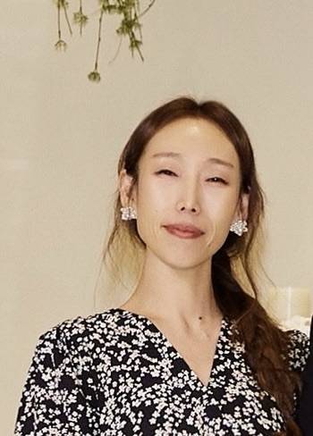 부토 무용단인 일본의 ‘다이라쿠다칸(大駱駝艦)’에 2009년 외국인 최초 정단원으로 입단한 한국 무용수 양종예. [본인 제공]