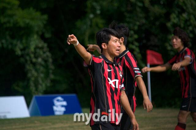 해치서울FC 선수단으로 구성된 FC서울이 1일 라이스대학교에서 열린 제뉴인컵 휴스턴 2026 8강전과 4강전에서 잉글랜드와 라트비아를 꺾고 결승전에 진출했다./휴스턴(미국)=노찬혁 기자