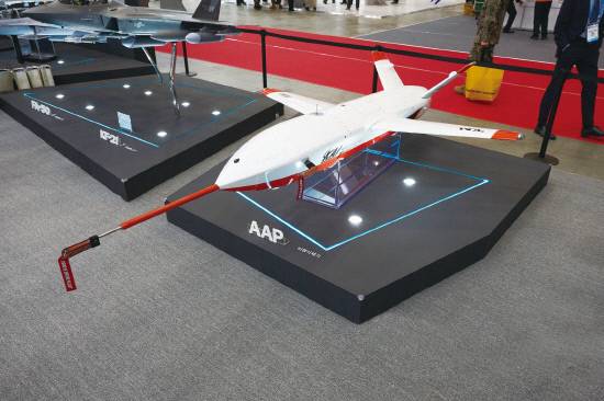 ADEX 2025에서 공개된 AAP 실물 시제기. 사진=KAI