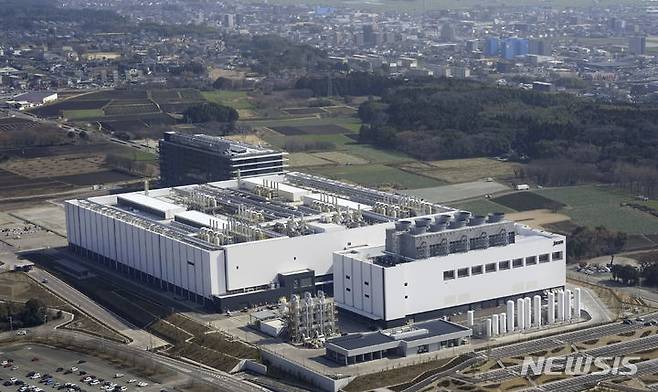 [기쿠요마치=AP/뉴시스] 일본 남서부 구마모토현 기쿠요마치(町)에 있는 TSMC 구마모토 공장. 자료사진. 2026.08.04