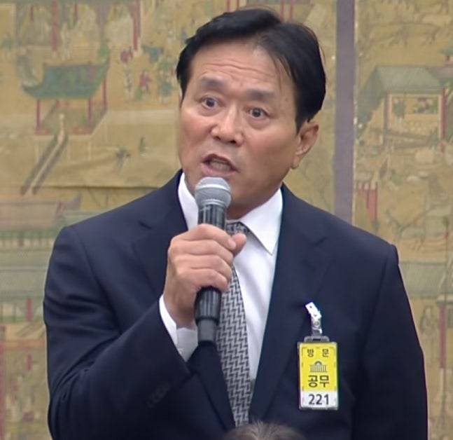 20260804060338796vmjv.jpg