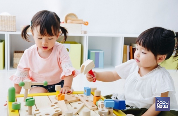 교육부가 2027년까지 3~5세 영유아를 대상으로 한 무상교육·보육을 완성하고, 2030년까지 유치원과 어린이집을 통합하는 유보통합을 마무리하겠다는 로드맵을 제시했다. ⓒ베이비뉴스