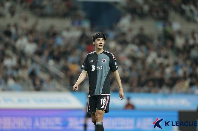 5일 맨시티와의 쿠팡플레이 시리즈 1경기에 나선 팀 K리그 기성용. 사진=프로축구연맹