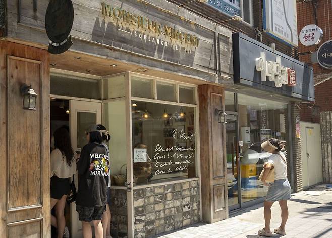 ‘빵천동’으로 불리는 남천동 베이커리.