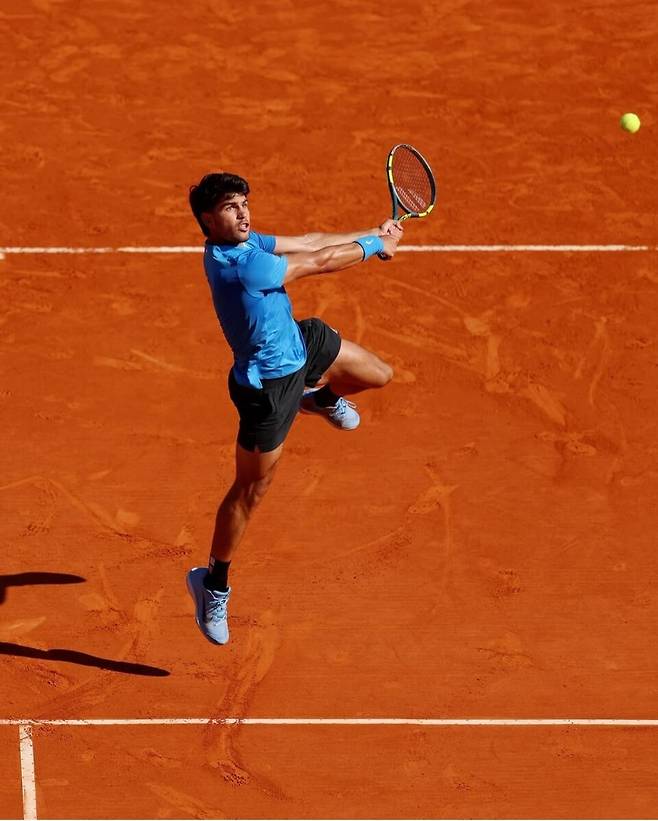 너의 이런 모습을 다시 보고 싶다. 지난 4월 몬테카를로 ATP 마스터스 1000 때의 카를로스 알카라스. 출처 알카라스 인스타그램
