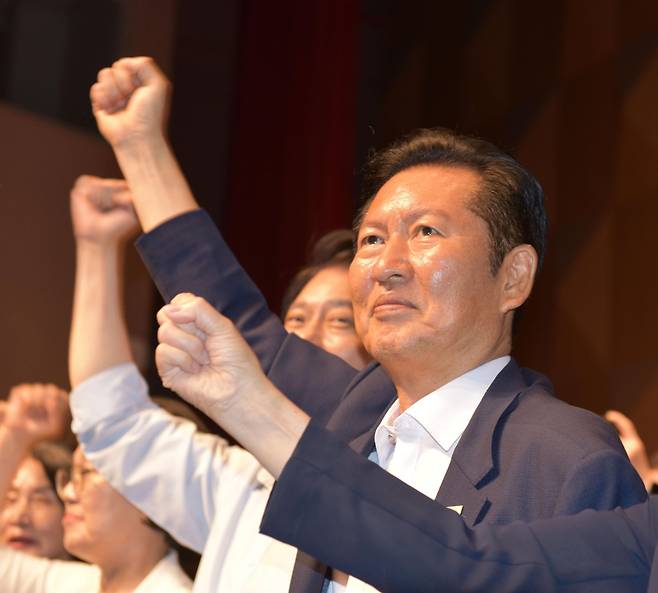 전남광주 순천대학교에서 진행된 특별강연에 참석한 정청래 후보. 전남광주=뉴스1