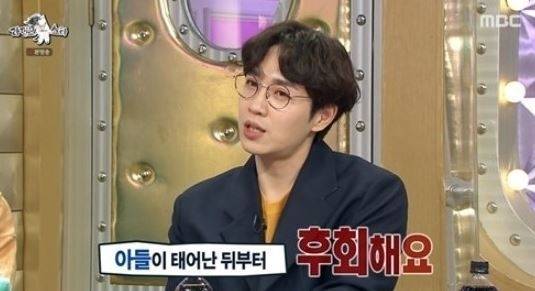 가수 이석훈이 아들이 태어난 뒤 문신을 한 것을 후회한다고 고백했다. MBC ‘라디오스타’ 캡처