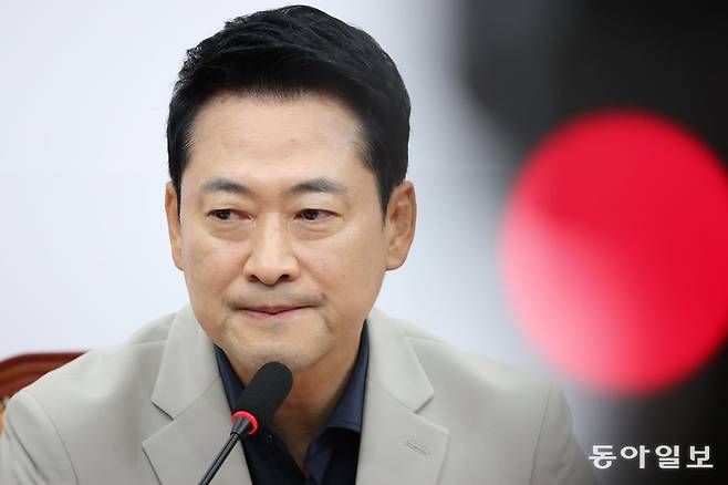 국민의힘 장동혁 대표가 지난달 28일 서울 여의도 국회에서 열린 선출직 공직자 평가혁신 태스크포스(TF) 1차 회의에서 발언하고 있다. 박형기 기자 oneshot@donga.com