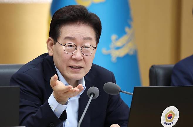 이재명 대통령이 11일 정부세종청사에서 열린 국무회의에서 발언하고 있다. 뉴시스