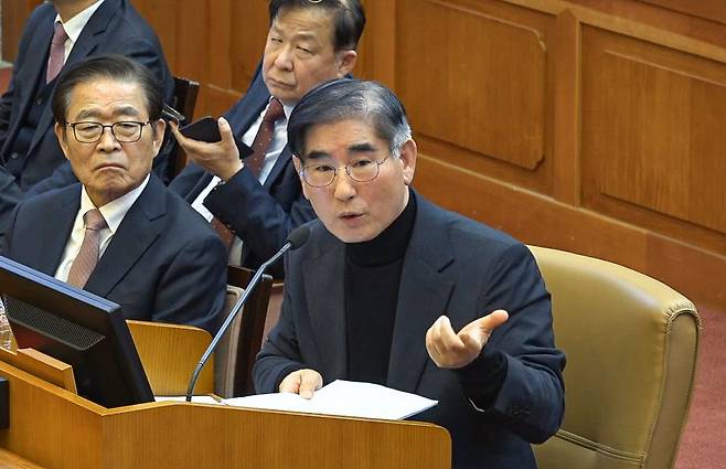 김용현 전 국방부 장관이 지난해 1월 23일 오후 서울 종로구 헌법재판소에서 열린 윤석열 대통령 탄핵심판 4차변론에 증인으로 출석해 발언하고 있다. 사진 헌법재판소