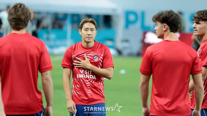 ATM 이강인이  2026쿠팡플레이 시리즈 맨체스터시티와 아틀레티코 마드리드 경기에 앞서 그라운드로 나와 훈련을 시작하고 있다.  2026.08.09. /사진=강영조 cameratalks@