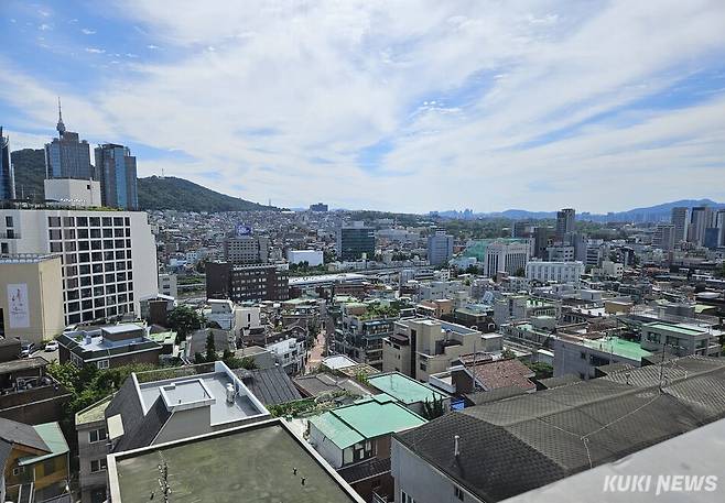 11일 오전 서울 용산구 청파동 일대 주거지 모습. 서지영 기자