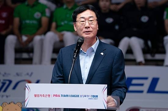프로당구 PBA팀리그 2라운드가 12일 경기도 화성특례시에서 개막했다. 정명근 화성특례시장이 개막식에서 환영사를 하고 있다. (사진=PBA)