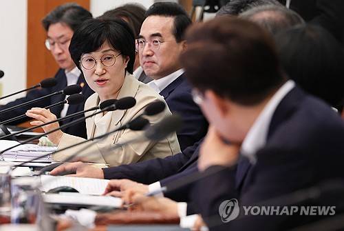 원민경 장관, 촉법소년 연령 기준 공론화 결과 보고 [연합뉴스 제공]