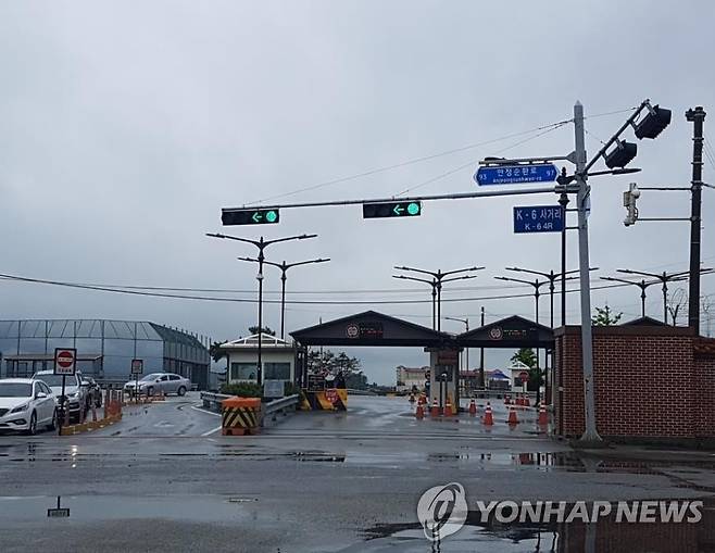 주한 미 육군 캠프 험프리스(K6) 안정리 게이트 [평택시청 제공]