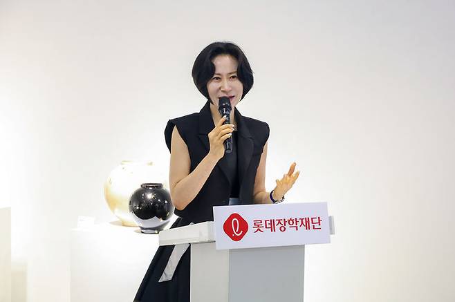 [서울=뉴시스] 롯데장학재단 장혜선 이사장이 인사말을 전하고 있다. (사진=롯데장학재단 제공)  *재판매 및 DB 금지