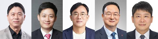 (좌측부터) 류재철 LG전자 사장, 홍범식 LG유플러스 사장, 정철동 LG디스플레이 사장, 문혁수 LG이노텍 사장, 김동명 LG에너지솔루션 사장/ 사진=각사