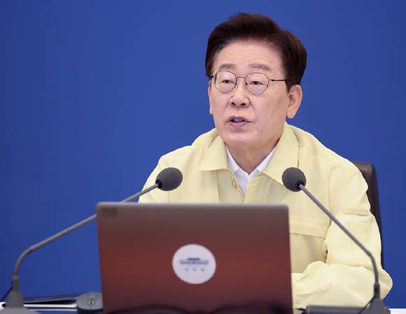 이재명 대통령이 18일 청와대에서 열린 제1회 을지국무회의에서 발언하고 있다. 2026.8.18 [청와대통신사진기자단] [사진=연합뉴스]