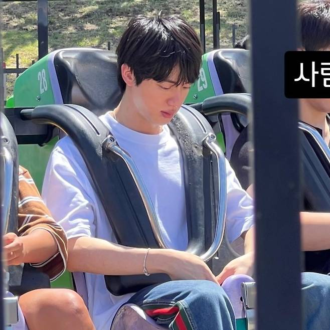 Foto = Capturada do Instagram de Jin