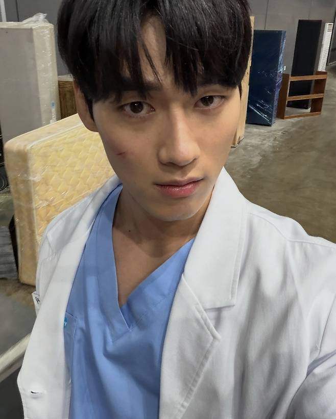 홍민기 SNS.