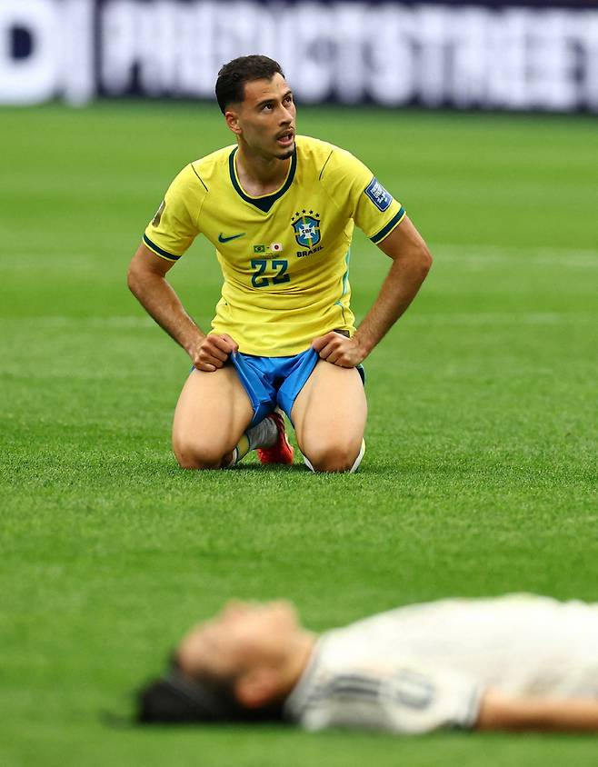 Soccer Football - FIFA World Cup 2026 - Round of 32 - Brazil v Japan - Houston Stadium, Houston, Texas, U.S. - June 29, 2026 Brazil's Gabriel Martinelli celebrates after the match REUTERS/Phil Noble     TPX IMAGES OF THE DAY<저작권자(c) 연합뉴스, 무단 전재-재배포, AI 학습 및 활용 금지>
