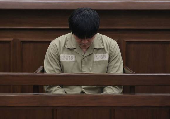 정치 이야기를 그만해달라고 말했다는 이유로 대리운전기사를 폭행한 60대 남성이 벌금형을 선고받았다. 본 기사와 무관한, AI 생성 이미지. [사진=챗GPT]