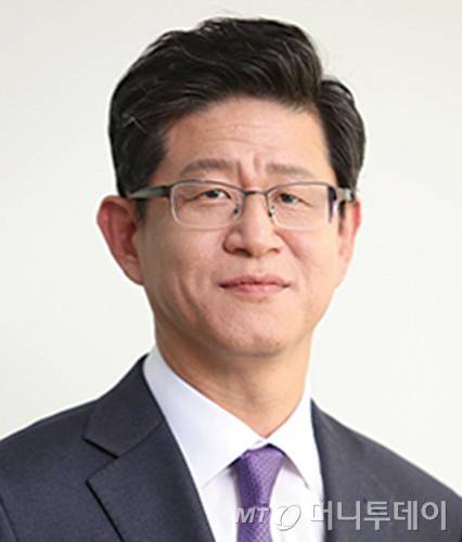 (서울=뉴스1) 허경 기자 = 청와대는 이재명 대통령이 24일 대통령 친인척과 고위급 참모들의 비위를 감찰하는 특별감찰관으로 더불어민주당 추천 후보인 최길수 변호사를 지명했다고 밝혔다. (청와대 제공. 재판매 및 DB 금지) 2026.8.24/뉴스1  Copyright (C) 뉴스1. All rights reserved. 무단 전재 및 재배포,  AI학습 이용 금지. /사진=(서울=뉴스1) 허경 기자