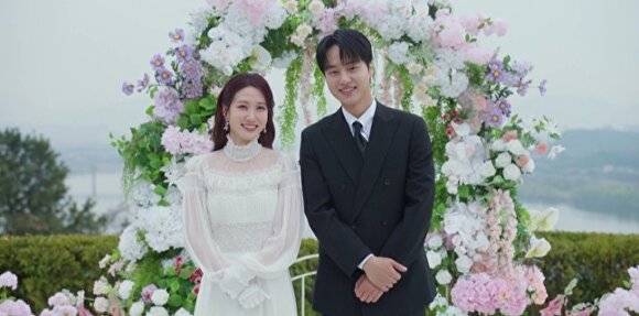 '오싹한 연애'속 박은빈과 양세종 [사진=Tvn]