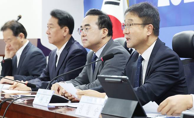 한병도 더불어민주당 원내대표가 25일 서울 여의도 국회 의원회관에서 열린 2007년 예산안 당정협의에서 모두발언을 하고 있다. 오승현 기자 2026.08.25