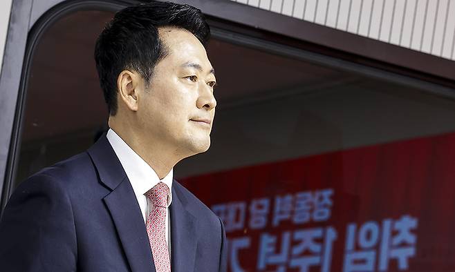 국민의힘 장동혁 대표가 26일 서울 영등포구 국민의힘 중앙당사에서 열린 취임 1주년 기자회견에 참석하고 있다. 뉴시스