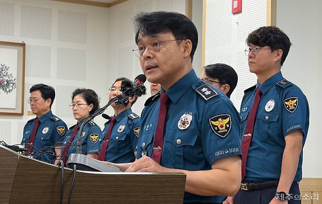 고평기 제주경찰청장이 27일 "제주 치안을 책임지고 있는 청장으로서 무거운 책임감을 느낀다"며 유가족과 도민사회에 사과했다. ⓒ제주의소리