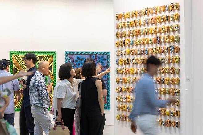 2025년 9월 서울 코엑스에서 열린 ‘키아프 서울’ 모습. 올해는 9월 2일 시작된다. 사진 제공 한국화랑협회